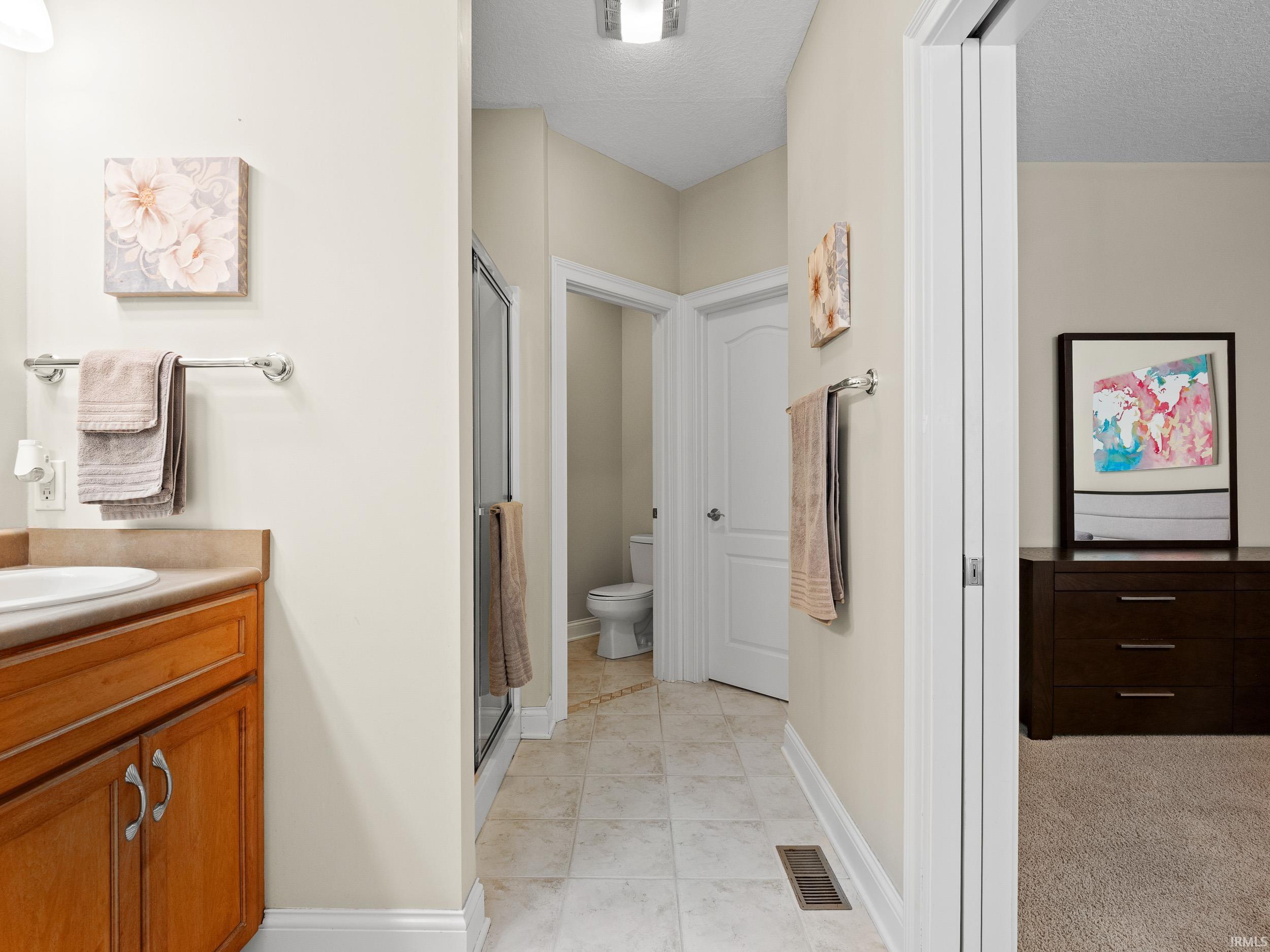 Fort Wayne, Indiana, 46814-9194, United States, 5 Bedrooms Bedrooms, ,4 BathroomsBathrooms,Residential,For Sale,1987073