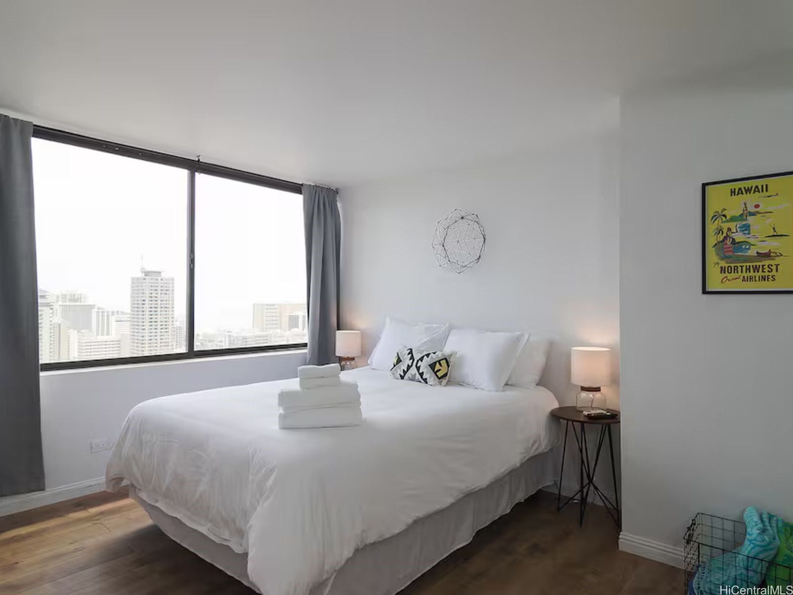 Honolulu, Hawaii, 96815, United States, 1 Bedroom Bedrooms, ,2 BathroomsBathrooms,Residential,For Sale,1898628