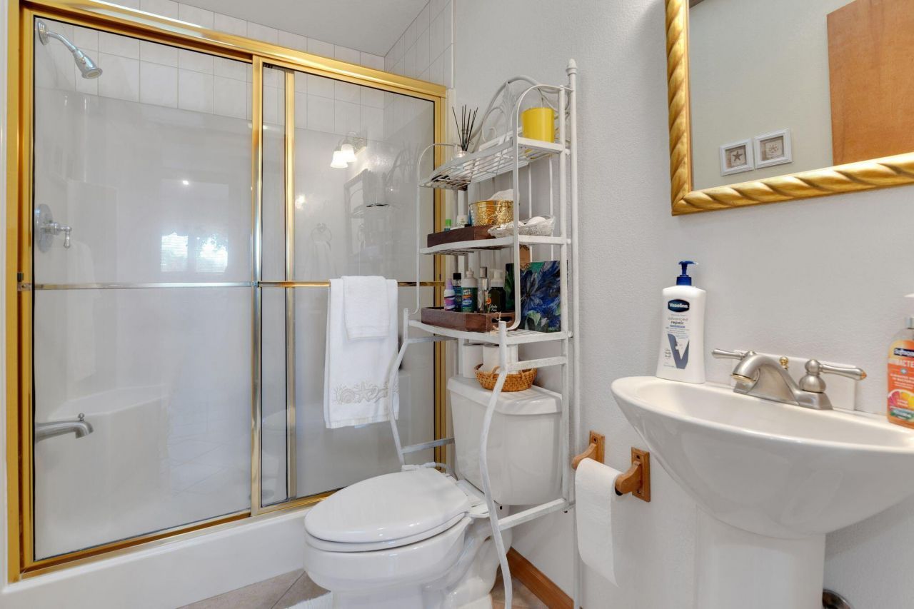 Socorro, New Mexico, 87801, United States, 3 Bedrooms Bedrooms, ,3 BathroomsBathrooms,Residential,For Sale,2000586