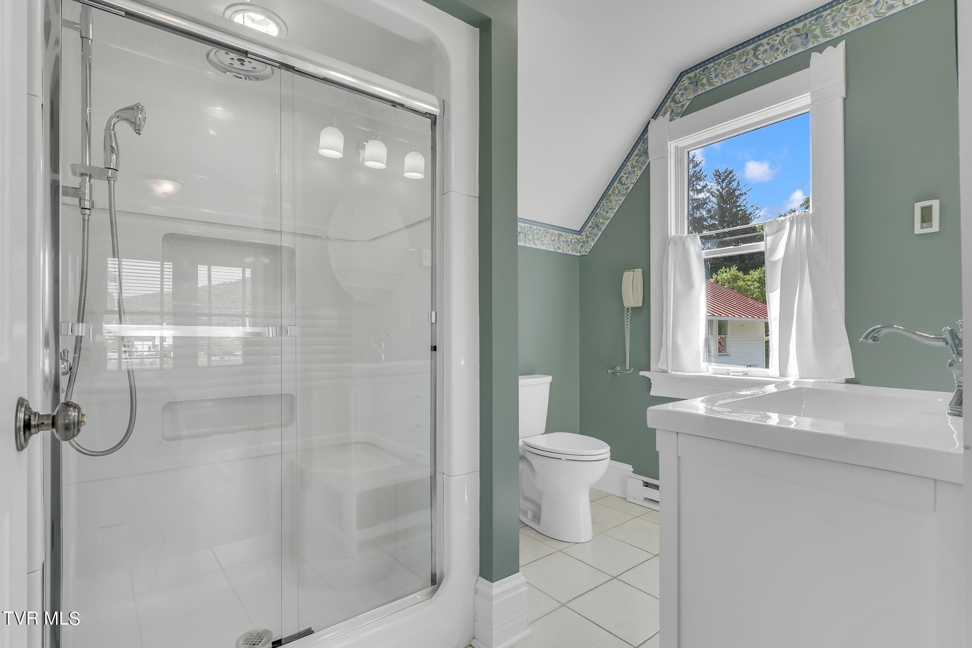 Big Stone Gap, Virginia, 24219, United States, 4 Bedrooms Bedrooms, ,3 BathroomsBathrooms,Residential,For Sale,1984528