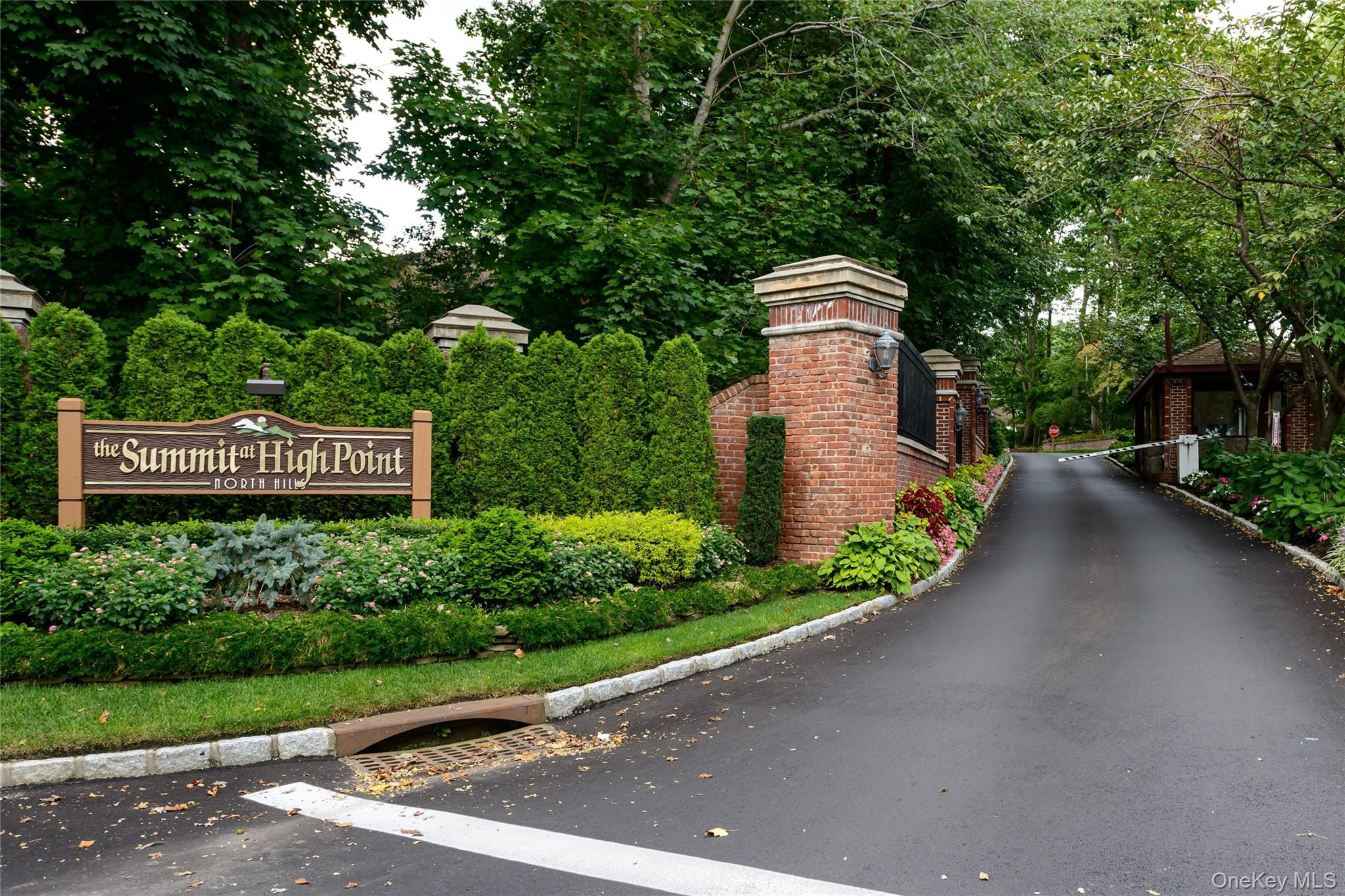  5 Pony Circle, Roslyn Heights, NY, 11577 - 物件實景