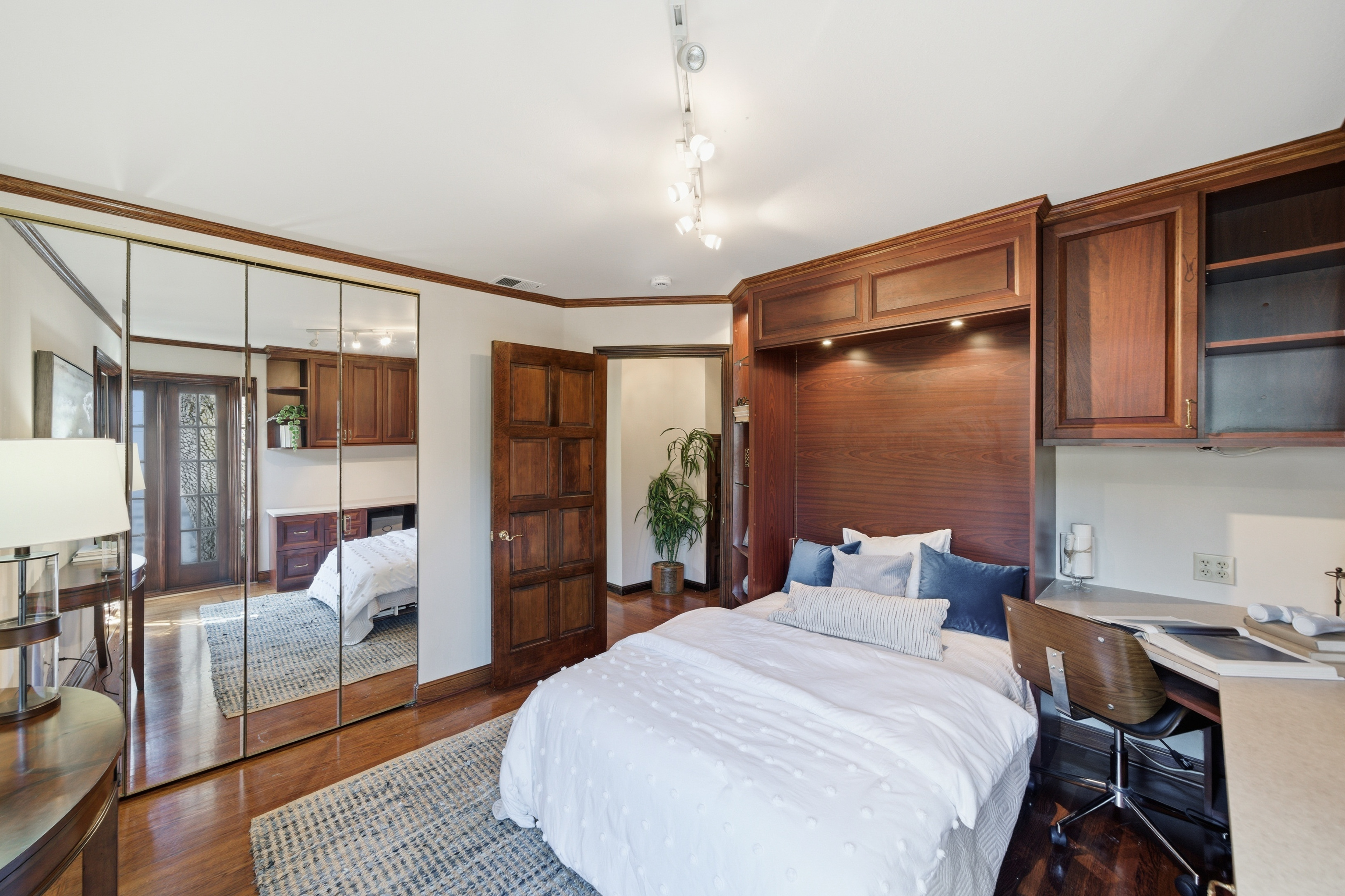  Fantastic San Carlos Location - 物件實景