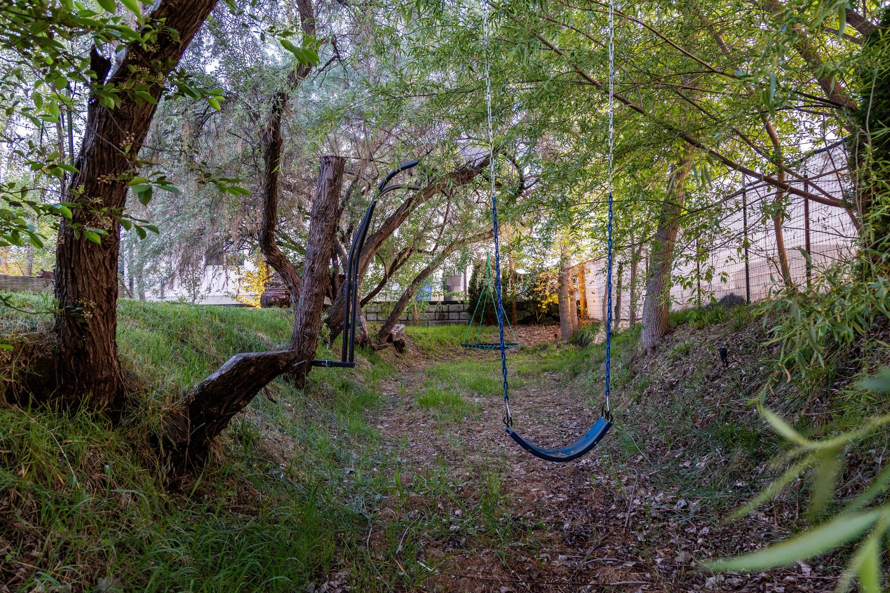  Luxury Custom Rambler on .86 Acre Park Like Setting and Extensive Mountain Views - 物件實景