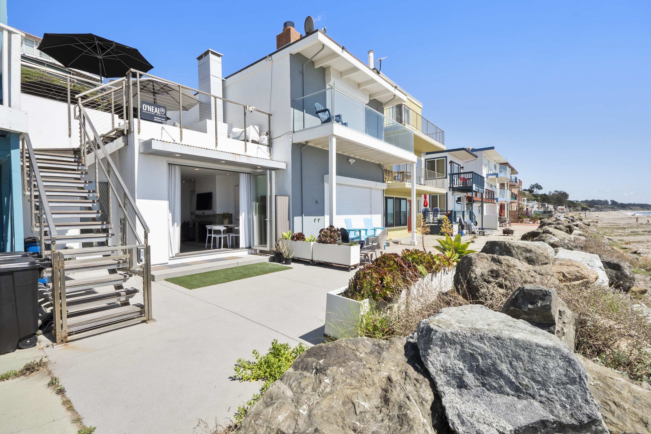  Beach Front Living In Aptos - 物件實景