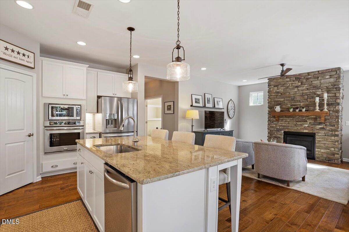 Durham, North Carolina, 27703, United States, 2 Bedrooms Bedrooms, ,2 BathroomsBathrooms,Residential,For Sale,1972659