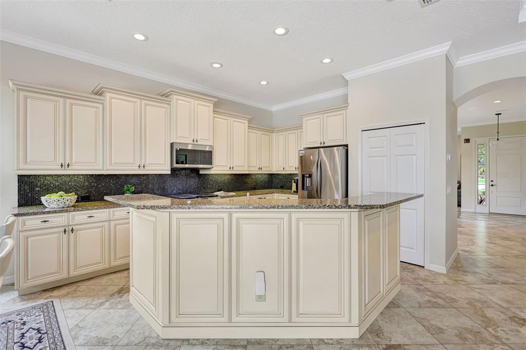 Lakewood Ranch, Florida, 34202, United States, 4 Bedrooms Bedrooms, ,4 BathroomsBathrooms,Residential,For Sale,1849002