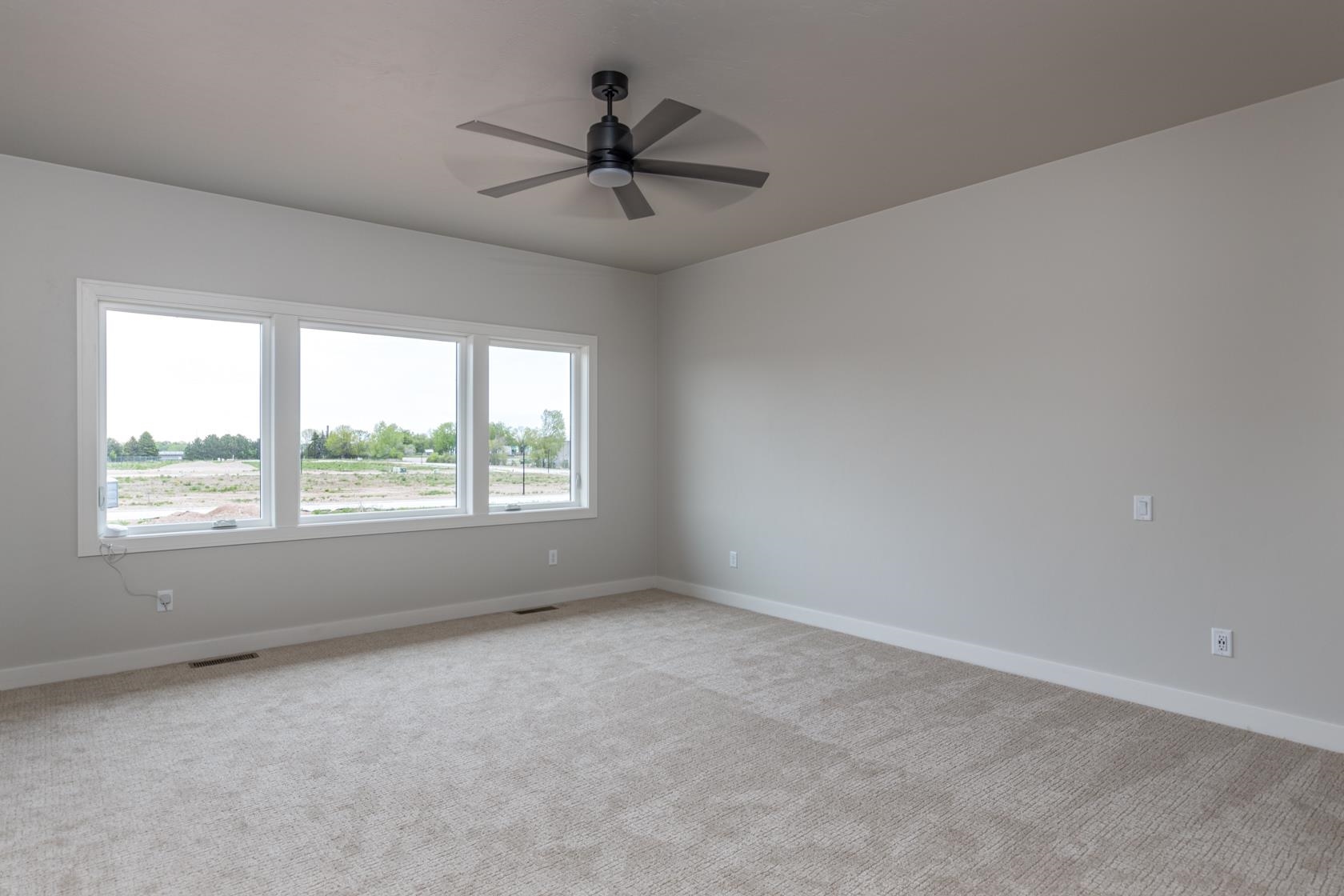 Kimberly, Wisconsin, 54136, United States, 4 Bedrooms Bedrooms, ,3 BathroomsBathrooms,Residential,For Sale,1935632