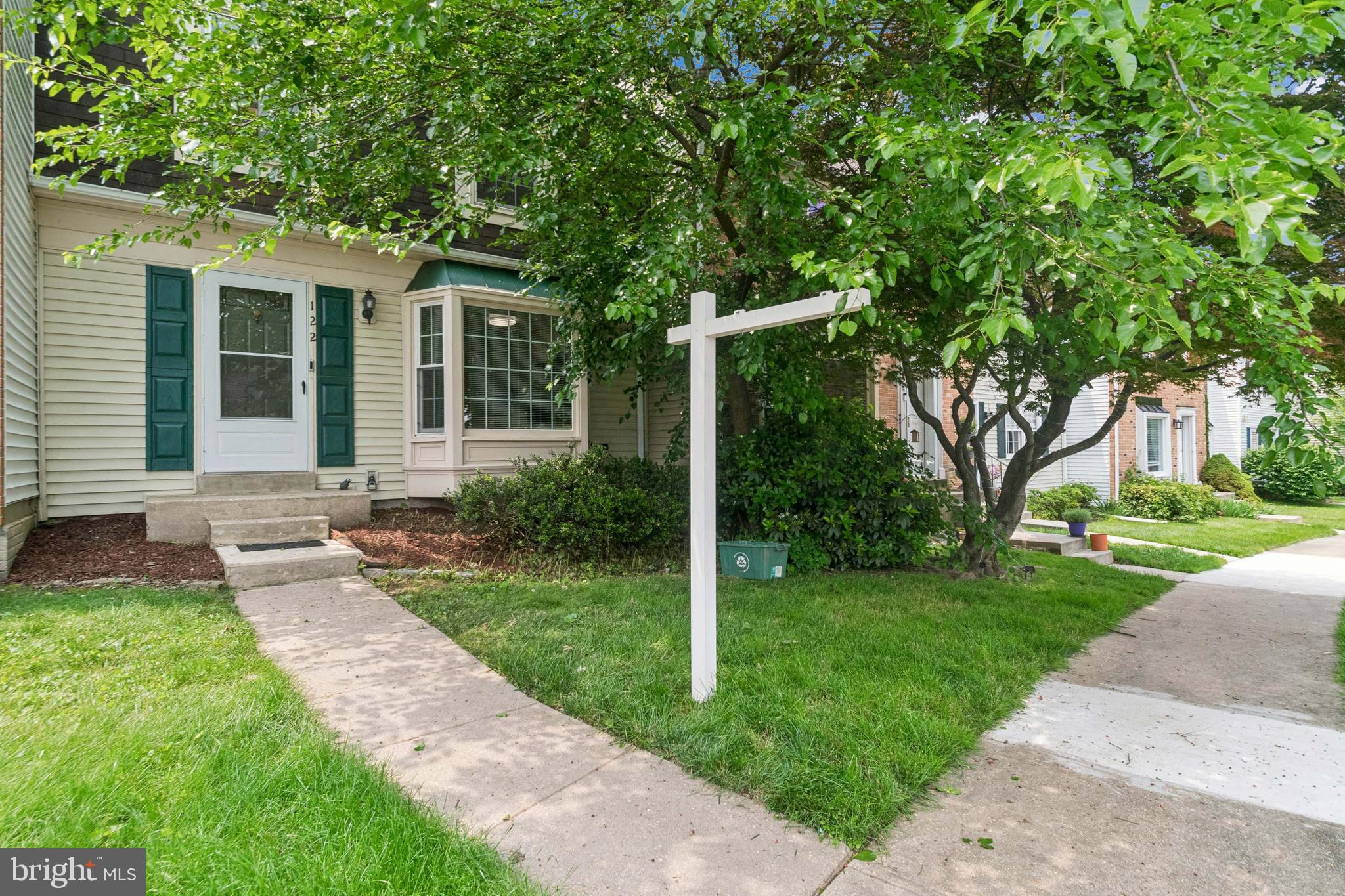 Gaithersburg, Maryland, 20878, United States, 3 Bedrooms Bedrooms, ,3 BathroomsBathrooms,Residential,For Sale,1889859