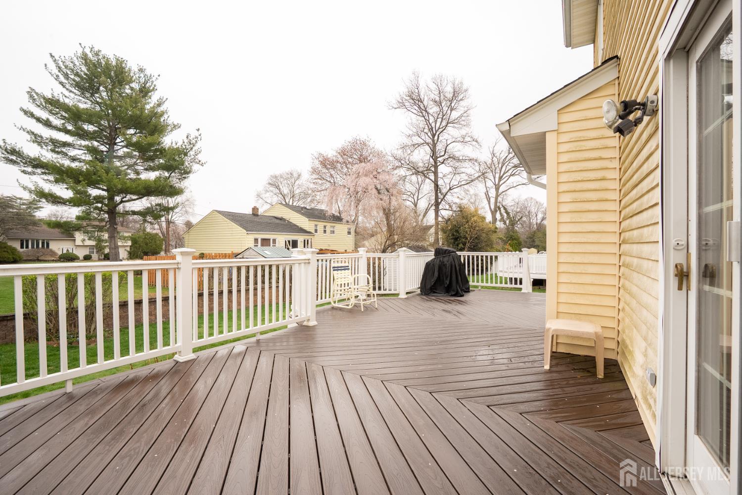 North Brunswick, New Jersey, 08902, United States, 3 Bedrooms Bedrooms, ,3 BathroomsBathrooms,Residential,For Sale,2049199