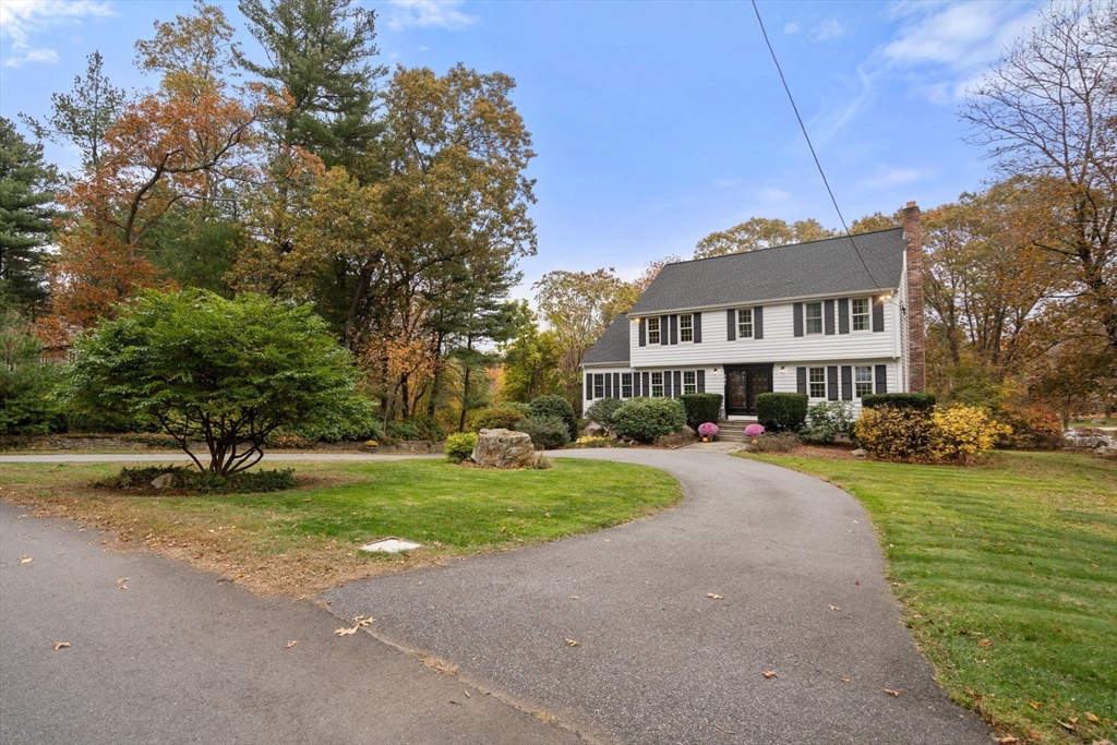 Marlborough, Massachusetts, 01752, United States, 4 Bedrooms Bedrooms, ,Residential,For Sale,1987097