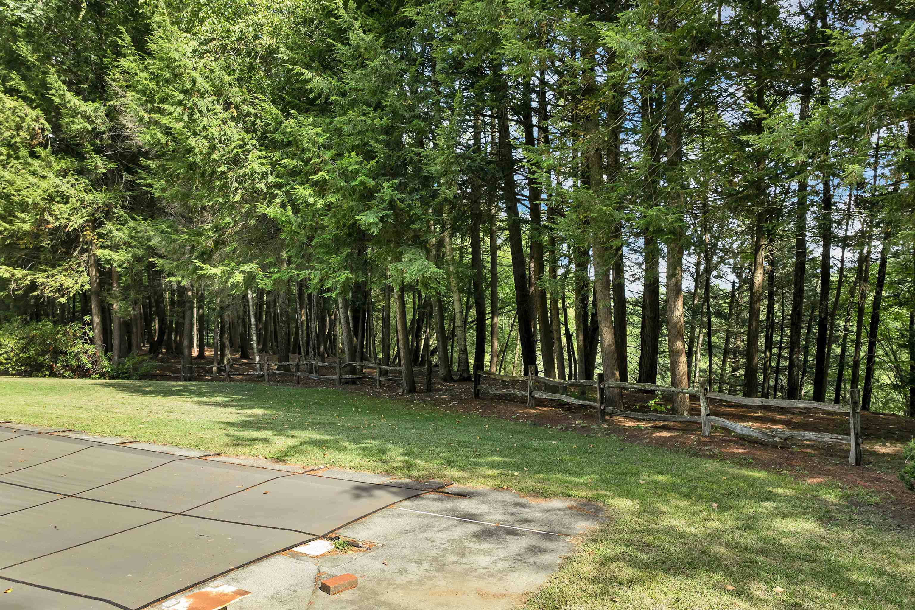 Chesterfield, New Hampshire, 03466, United States, 4 Bedrooms Bedrooms, ,2 BathroomsBathrooms,Residential,For Sale,1934189