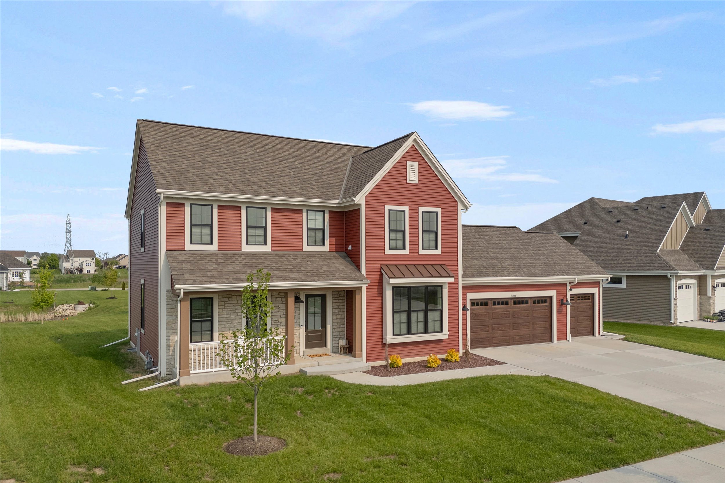 Grafton, Village of, Wisconsin, 53024, United States, 4 Bedrooms Bedrooms, ,3 BathroomsBathrooms,Residential,For Sale,1893404