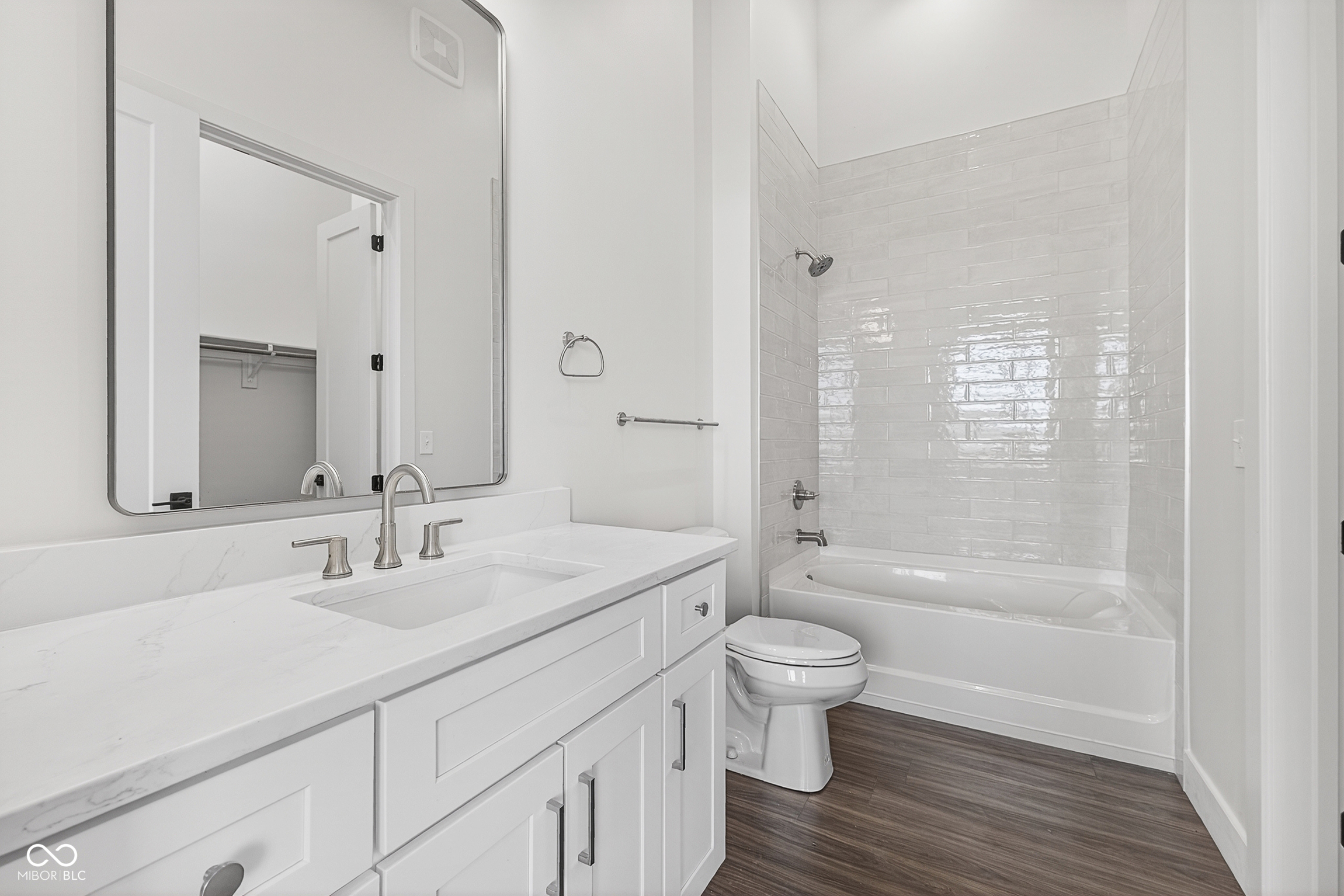 Carmel, Indiana, 46032, United States, 2 Bedrooms Bedrooms, ,3 BathroomsBathrooms,Residential,For Sale,1982696