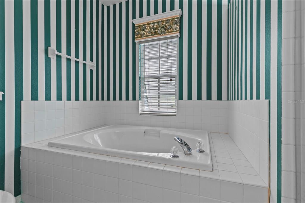 Tarpon Springs, Florida, 34689, United States, 3 Bedrooms Bedrooms, ,3 BathroomsBathrooms,Residential,For Sale,1947969