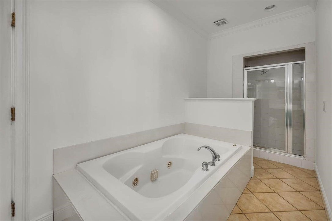 Brunswick, Georgia, 31520, United States, 3 Bedrooms Bedrooms, ,3 BathroomsBathrooms,Residential,For Sale,1895763