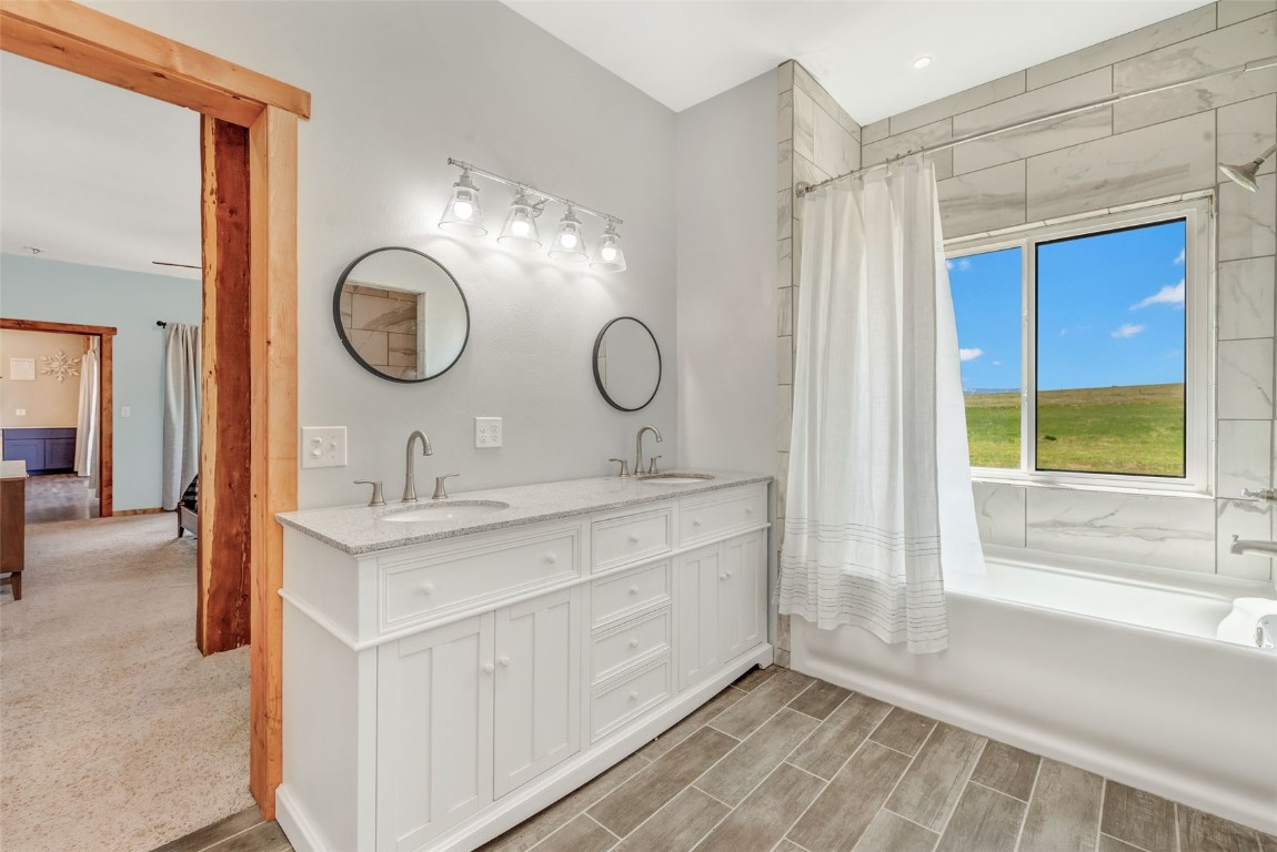 Hayden, Colorado, 81639, United States, 5 Bedrooms Bedrooms, ,3 BathroomsBathrooms,Residential,For Sale,1793788