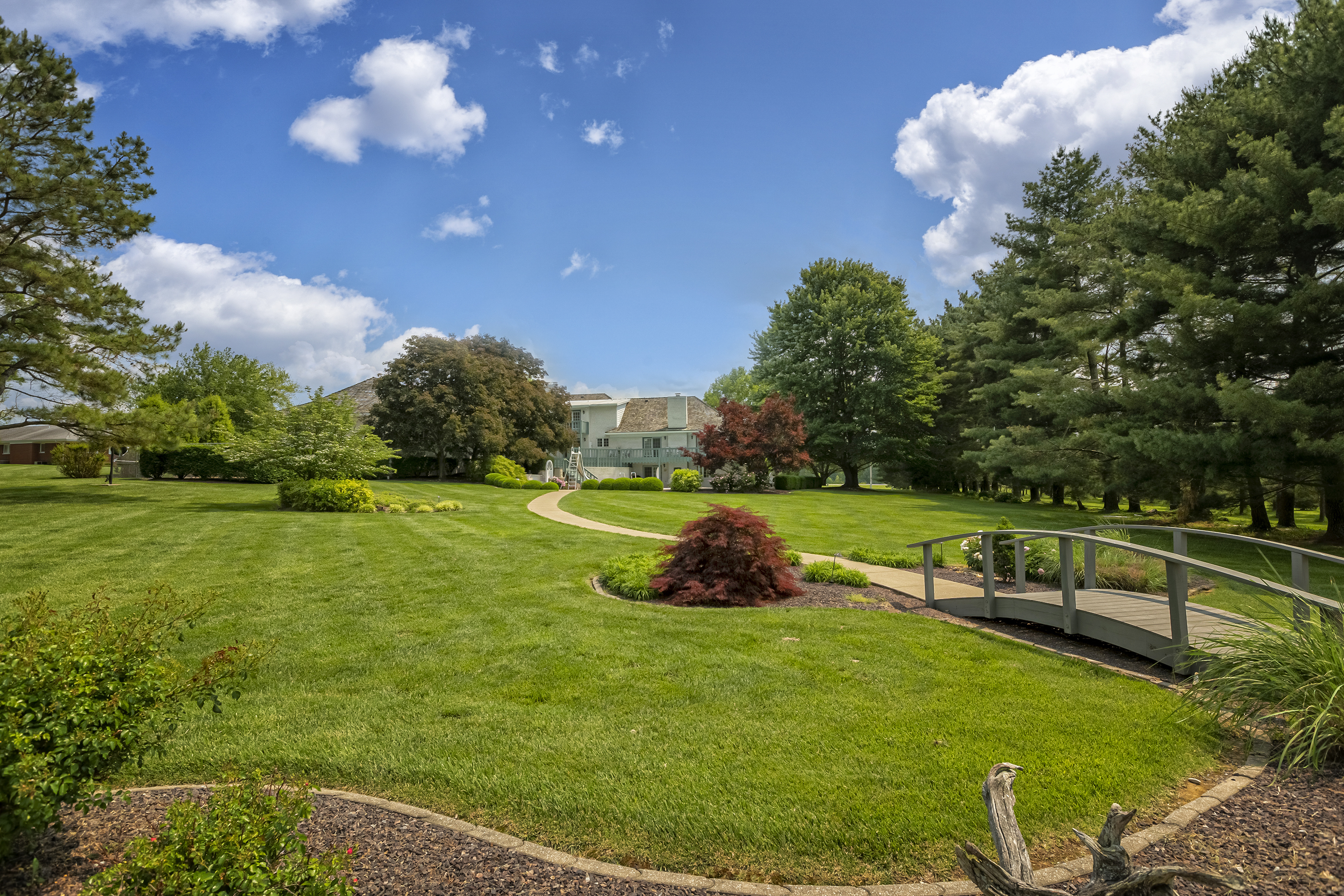 Marion, Illinois, 62959, United States, 7 Bedrooms Bedrooms, ,7 BathroomsBathrooms,Residential,For Sale,1979062