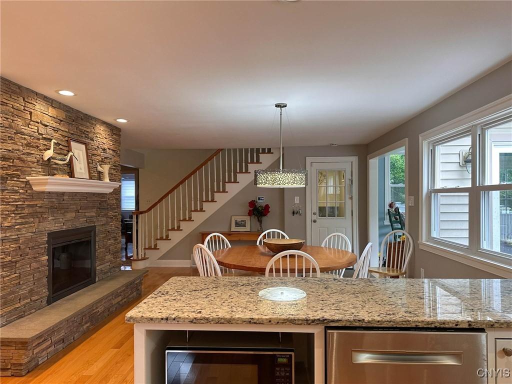 New Hartford, New York, 13413, United States, 4 Bedrooms Bedrooms, ,5 BathroomsBathrooms,Residential,For Sale,1932756