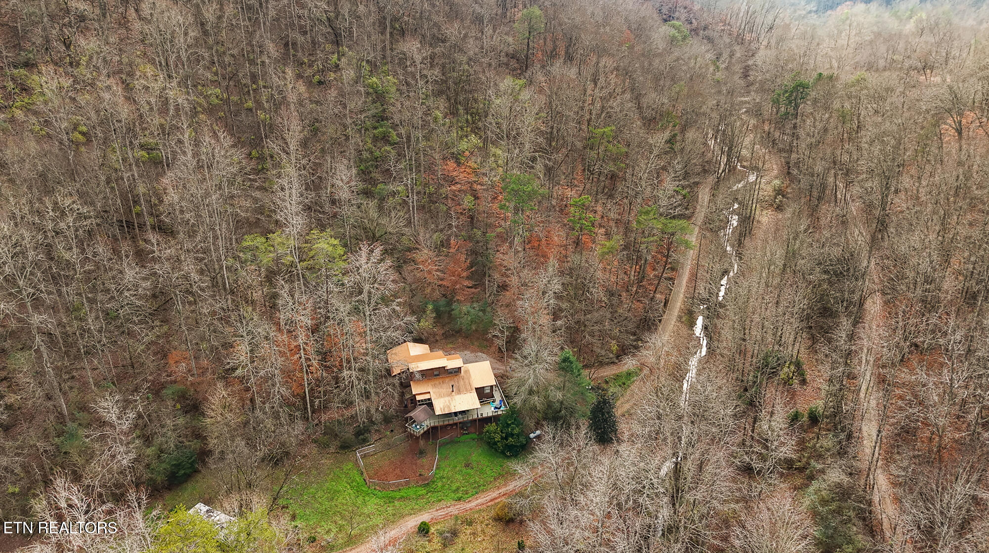 Englewood, Tennessee, 37329, United States, 2 Bedrooms Bedrooms, ,3 BathroomsBathrooms,Residential,For Sale,2002536