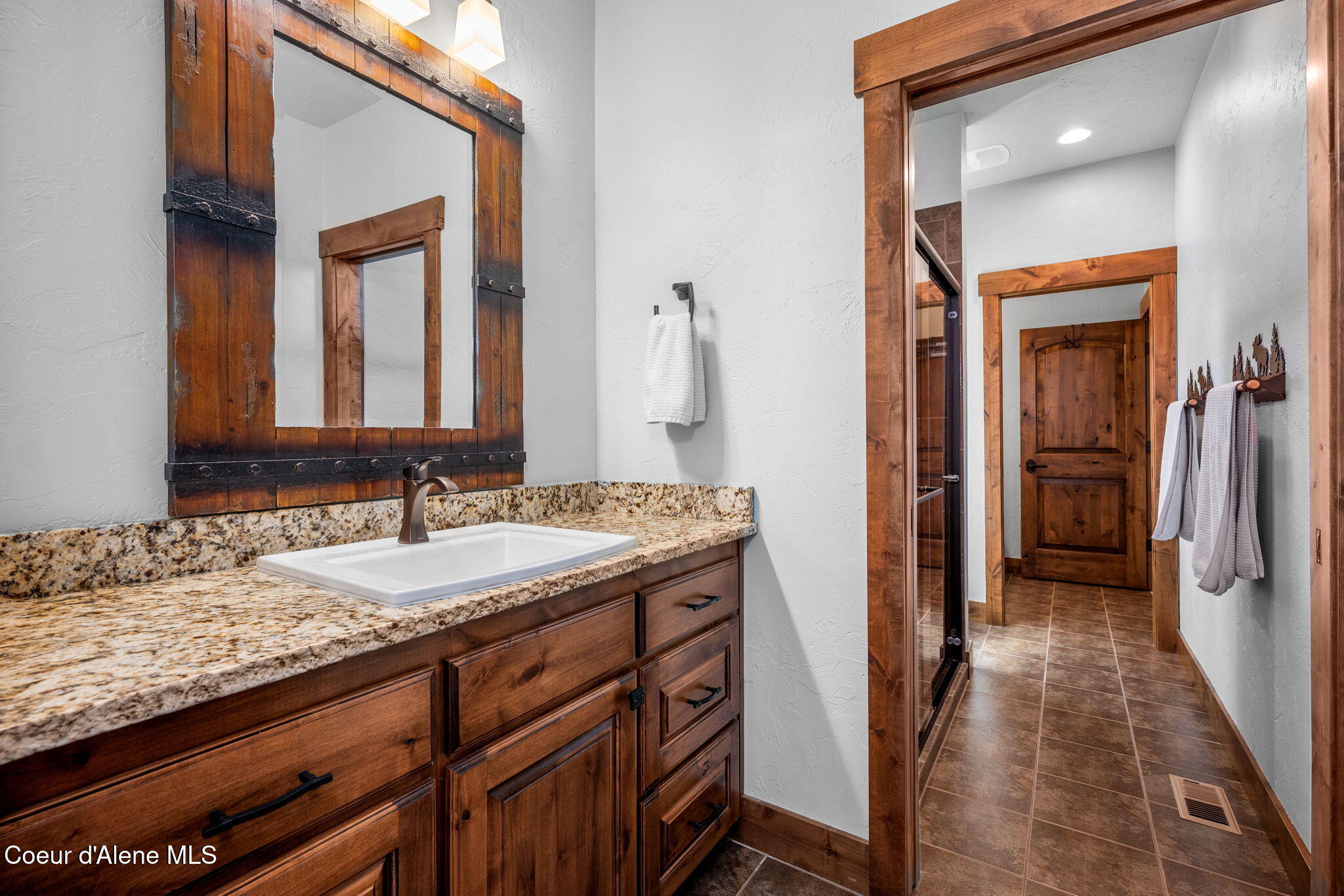 Coeur d'Alene, Idaho, 83814, United States, 3 Bedrooms Bedrooms, ,3 BathroomsBathrooms,Residential,For Sale,1976305