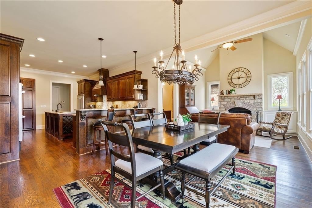 Jasper, Georgia, 30143, United States, 4 Bedrooms Bedrooms, ,5 BathroomsBathrooms,Residential,For Sale,1974927