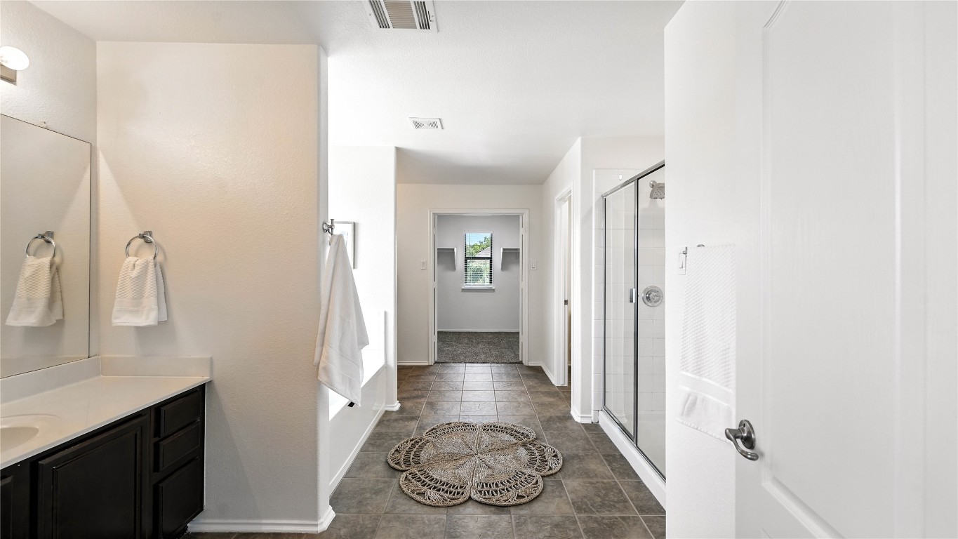 Pflugerville, Texas, 78660, United States, 5 Bedrooms Bedrooms, ,3 BathroomsBathrooms,Residential,For Sale,1918406