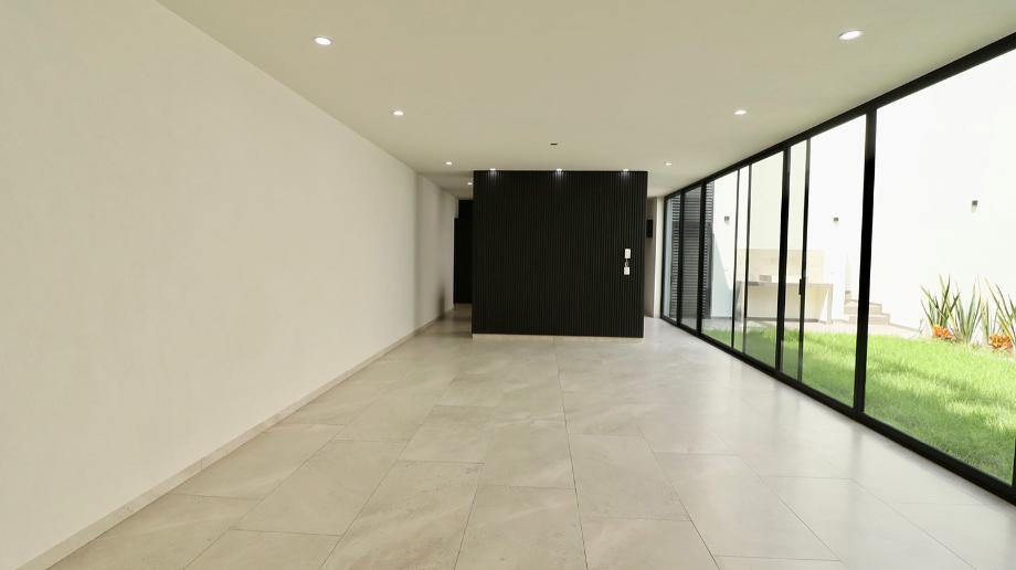 Colegio Militar, Morelia, Michoacán de Ocampo, 58260, Mexico, 3 Bedrooms Bedrooms, ,3 BathroomsBathrooms,Residential,For Sale,Colegio Militar,1616740