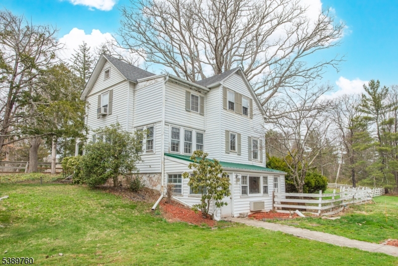 Bernardsville Boro, New Jersey, 07924, United States, 3 Bedrooms Bedrooms, ,3 BathroomsBathrooms,Residential,For Sale,1960559