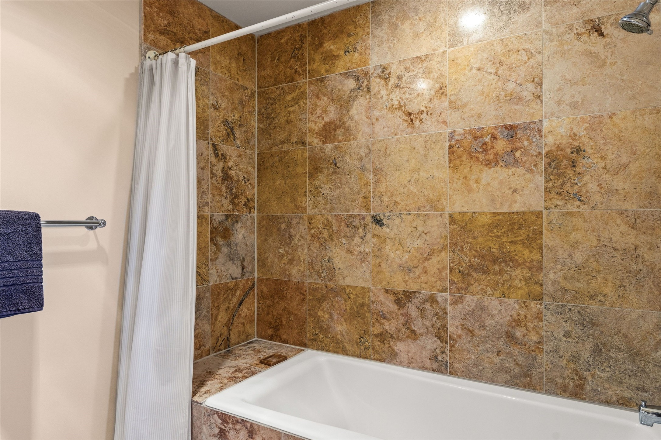  414 Camino Delora Unit 2 - 物件實景