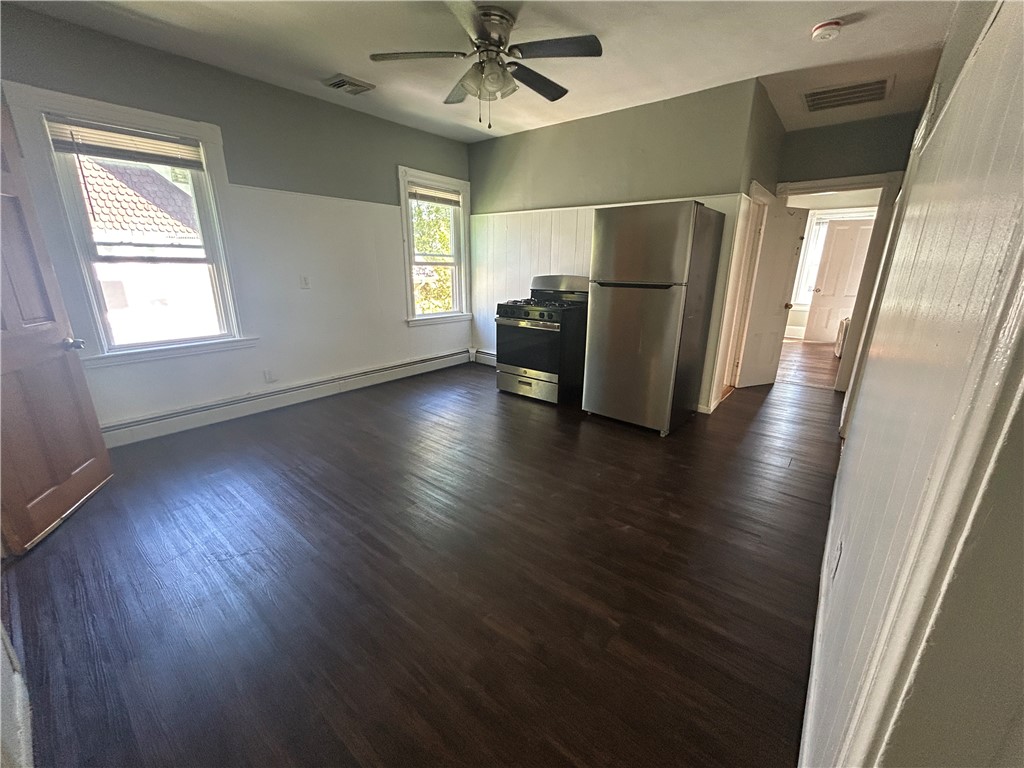 Providence, Rhode Island, 02906, United States, 9 Bedrooms Bedrooms, ,3 BathroomsBathrooms,Residential,For Sale,1940421