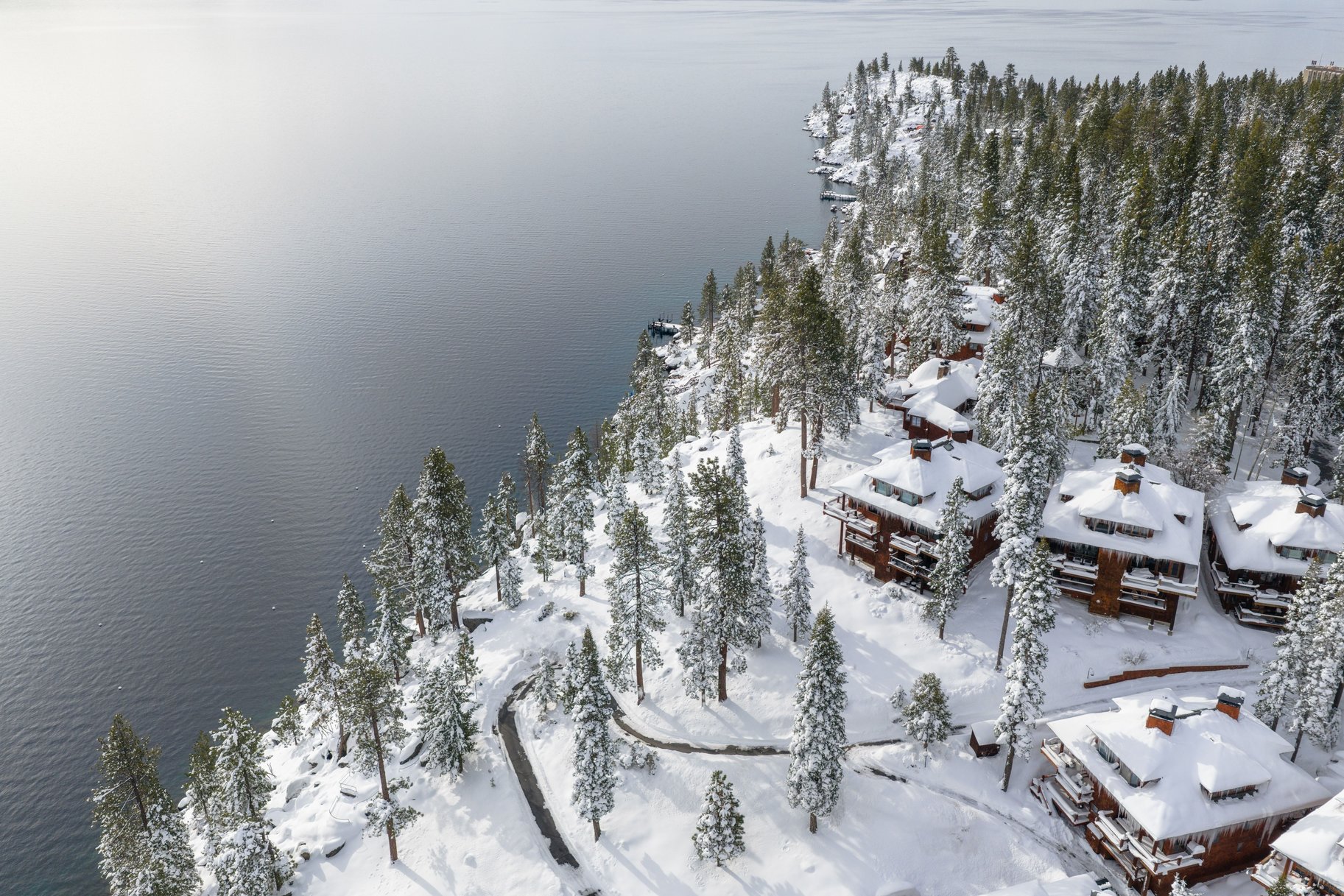  Legendary Stillwater Cove  Gated. Private. Lakefront - 物件實景