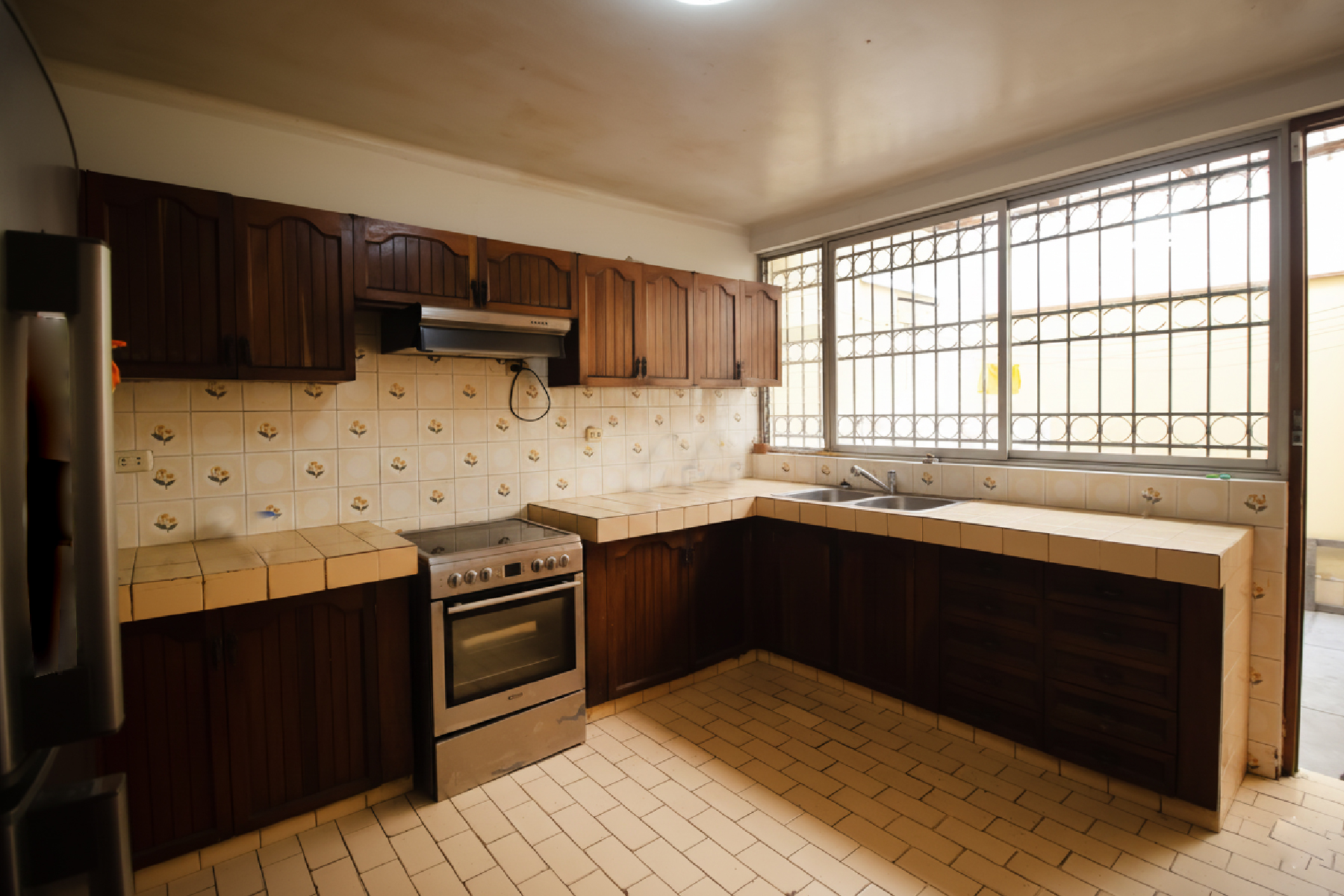  Excellent House to remodel or to build - 物件實景