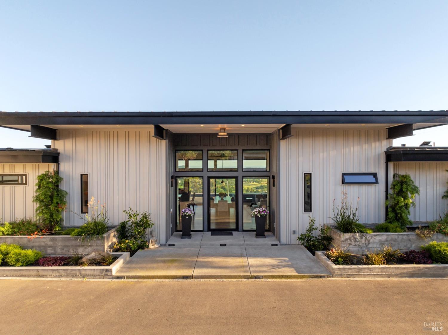 Napa, California, 94558, United States, 2 Bedrooms Bedrooms, ,5 BathroomsBathrooms,Residential,For Sale,1759434
