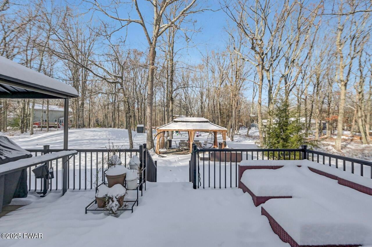 Lords Valley, Pennsylvania, 18428, United States, 6 Bedrooms Bedrooms, ,3 BathroomsBathrooms,Residential,For Sale,2001480