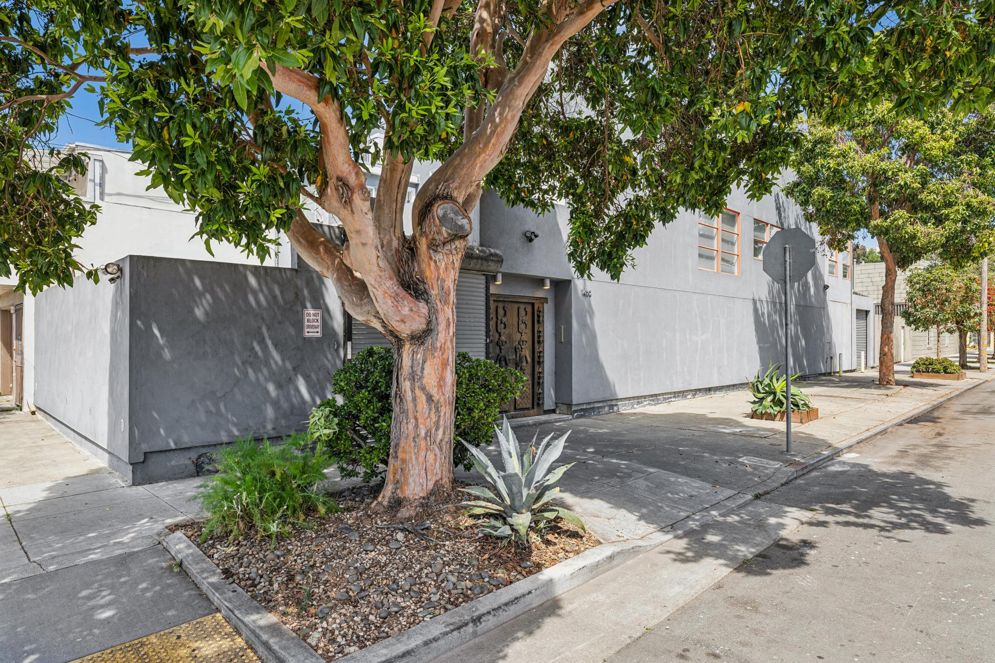  1450 Hawes Street - 物件實景