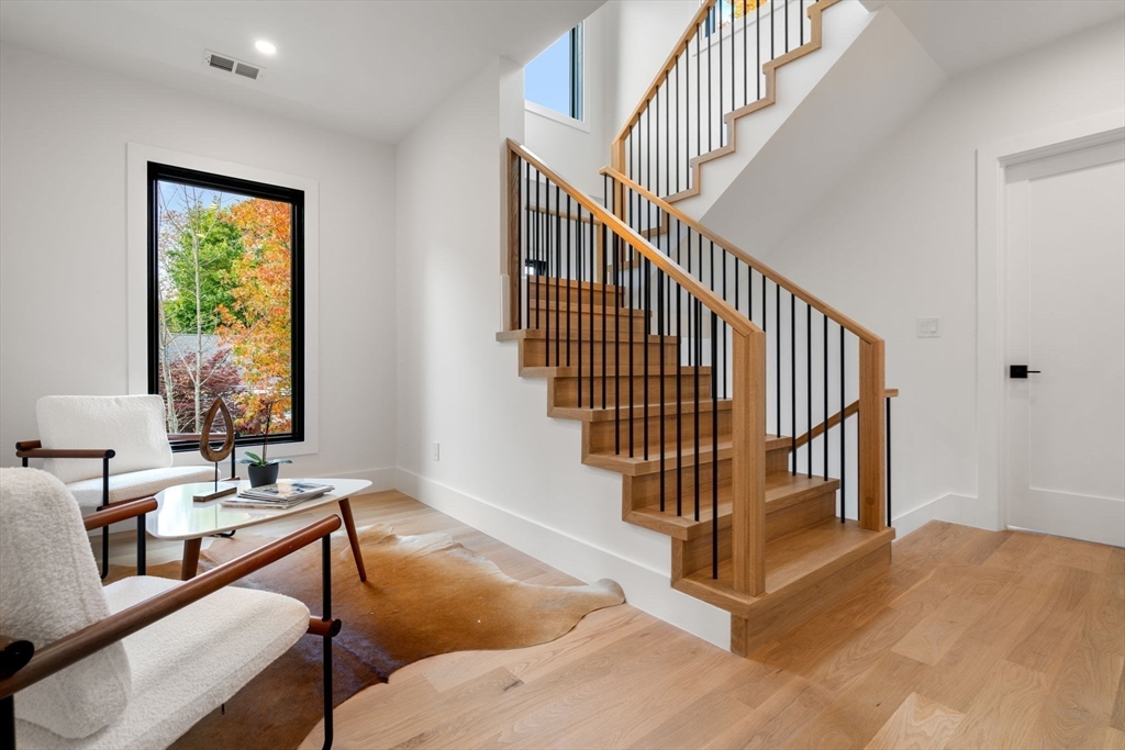 Newton, Massachusetts, 02465, United States, 6 Bedrooms Bedrooms, ,7 BathroomsBathrooms,Residential,For Sale,1730444