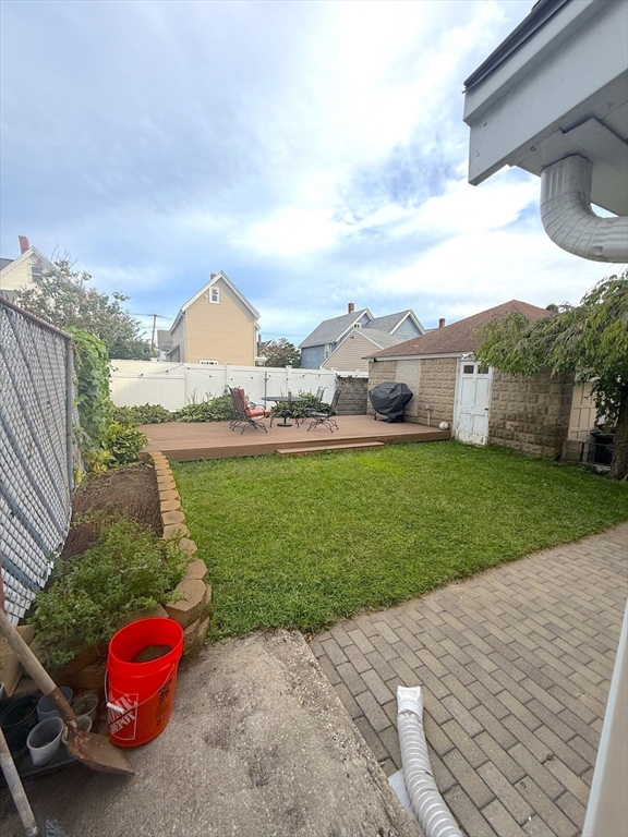 Everett, Massachusetts, 02149, United States, 6 Bedrooms Bedrooms, ,4 BathroomsBathrooms,Residential,For Sale,1938376