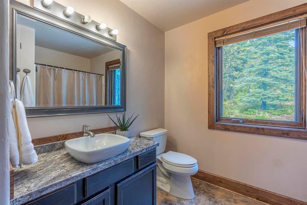 Durango, Colorado, 81301, United States, 3 Bedrooms Bedrooms, ,4 BathroomsBathrooms,Residential,For Sale,1787278