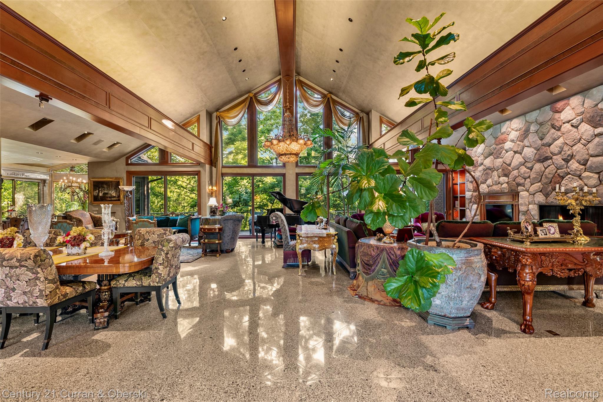 Dearborn, Michigan, 48124, United States, 4 Bedrooms Bedrooms, ,4 BathroomsBathrooms,Residential,For Sale,1983815