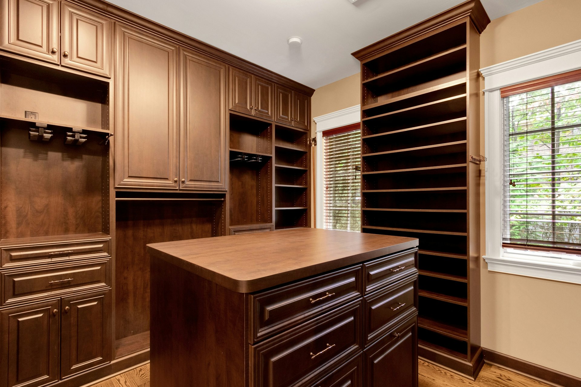  74 Roberts Road, Englewood Cliffs, NJ 07632 - 物件實景