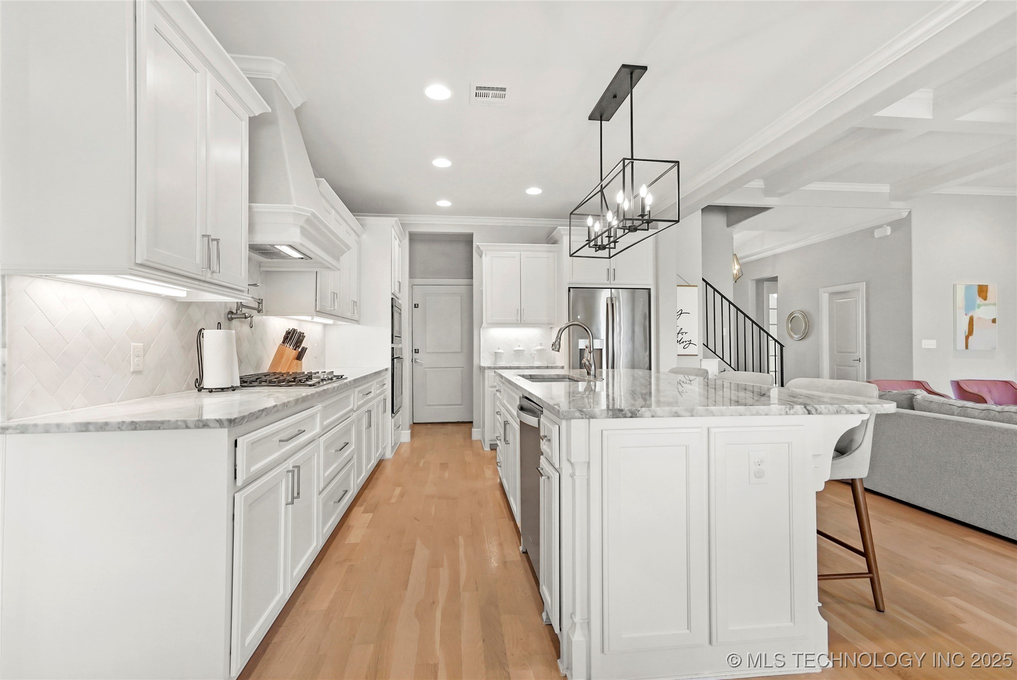 Bixby, Oklahoma, 74008, United States, 5 Bedrooms Bedrooms, ,4 BathroomsBathrooms,Residential,For Sale,1817544