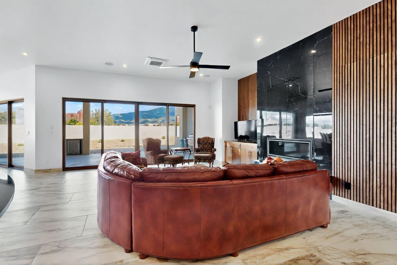 Placitas, New Mexico, 87043, United States, 3 Bedrooms Bedrooms, ,4 BathroomsBathrooms,Residential,For Sale,1903548