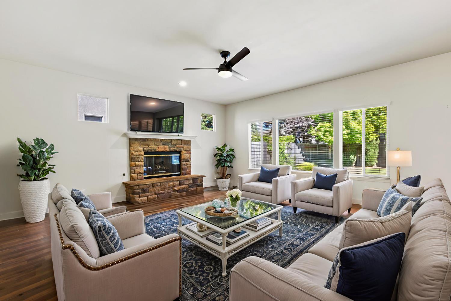 Yuba City, California, 95993, United States, 4 Bedrooms Bedrooms, ,2 BathroomsBathrooms,Residential,For Sale,1981154