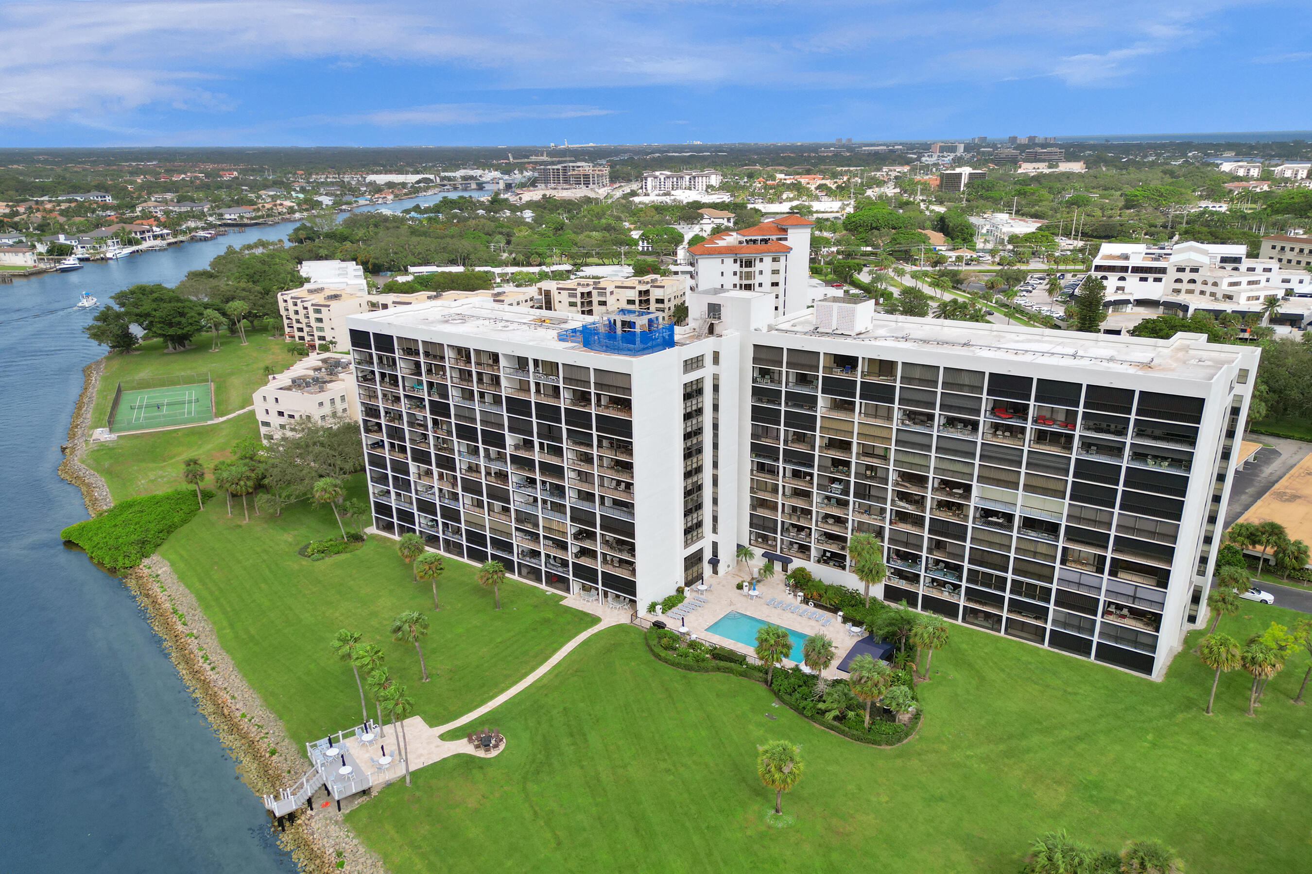 North Palm Beach, Florida, 33408, United States, 2 Bedrooms Bedrooms, ,2 BathroomsBathrooms,Residential,For Sale,1940741