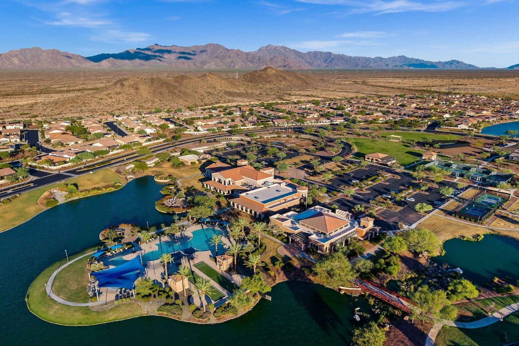  18039 W Amber Ridge Way  Goodyear, AZ - 物件實景