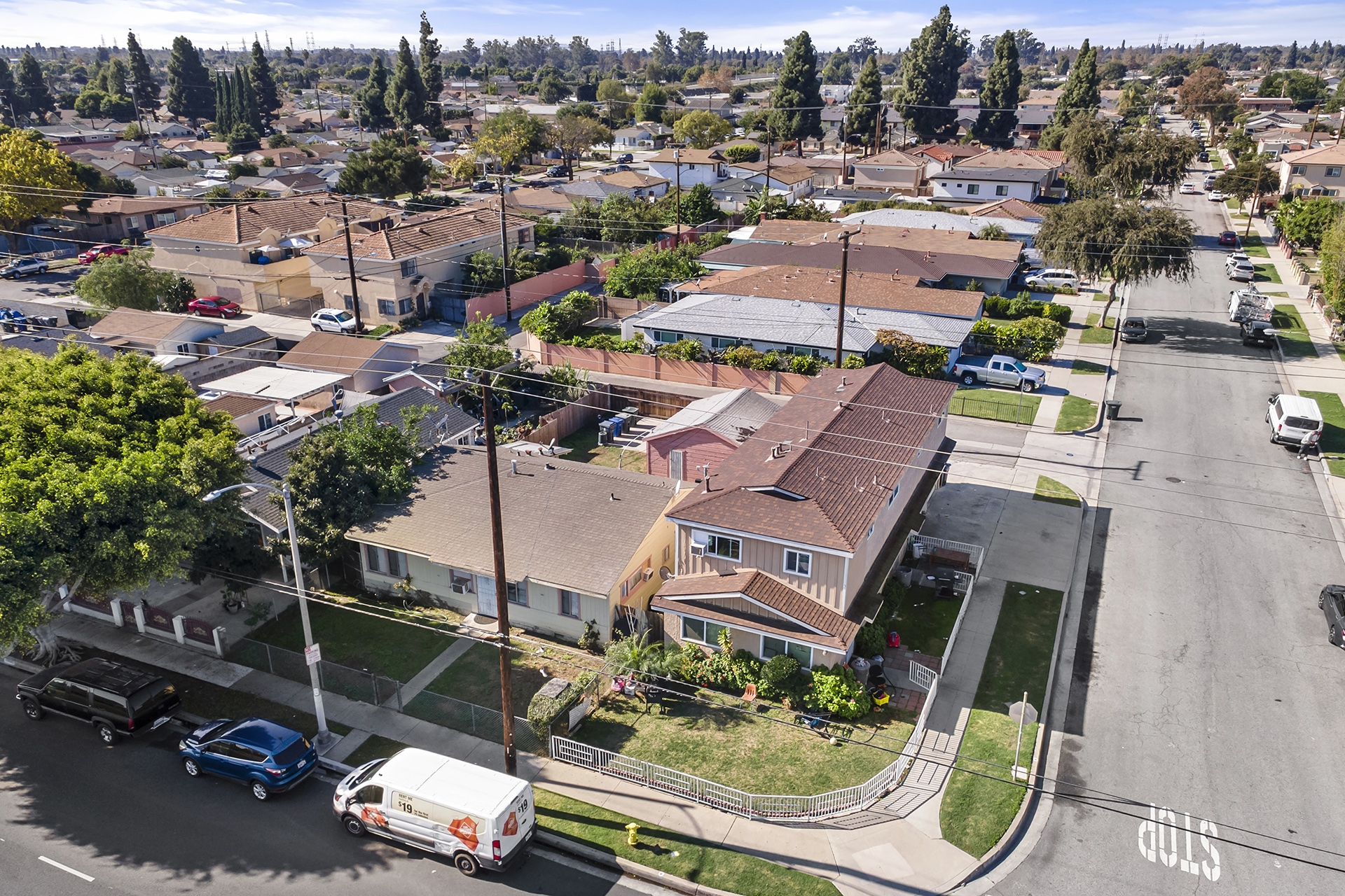 Lakewood, California, 90715, United States, 6 Bedrooms Bedrooms, ,4 BathroomsBathrooms,Residential,For Sale,1998670