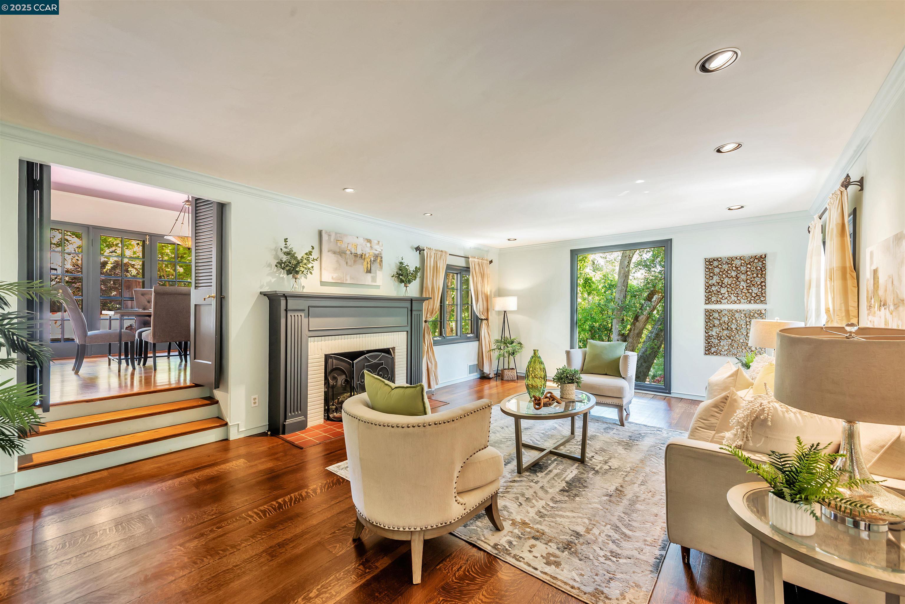 Orinda, California, 94563, United States, 4 Bedrooms Bedrooms, ,3 BathroomsBathrooms,Residential,For Sale,1885417