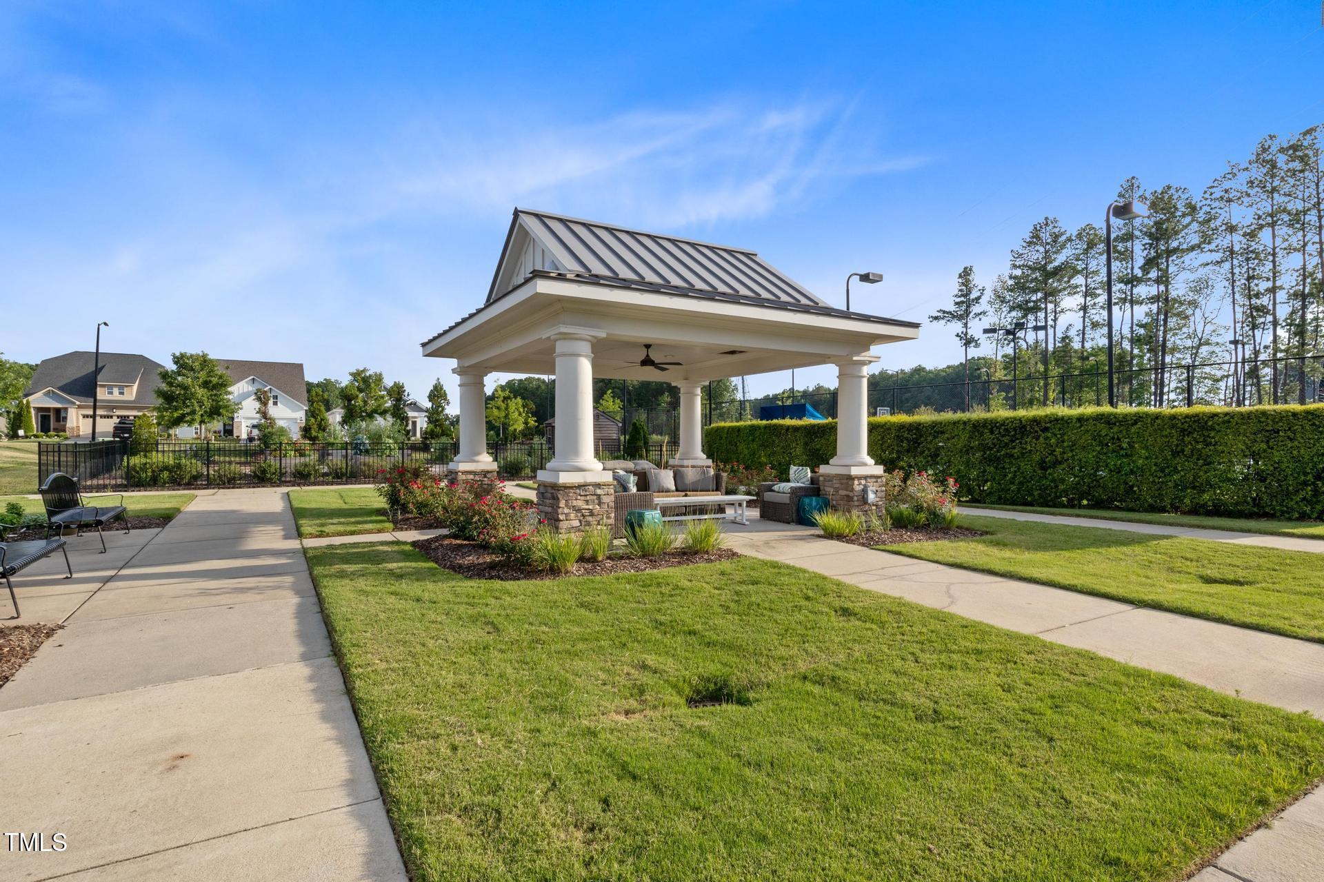 Durham, North Carolina, 27703, United States, 2 Bedrooms Bedrooms, ,2 BathroomsBathrooms,Residential,For Sale,1882419