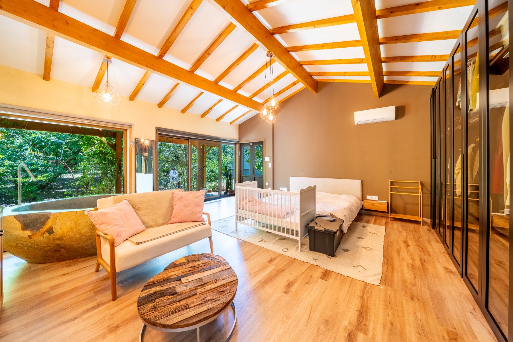  Detached house, 7 bedrooms, for Sale - 物件實景