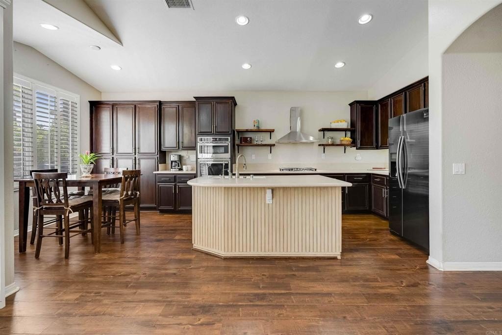 Temecula, California, 92592, United States, 5 Bedrooms Bedrooms, ,3 BathroomsBathrooms,Residential,For Sale,1804894
